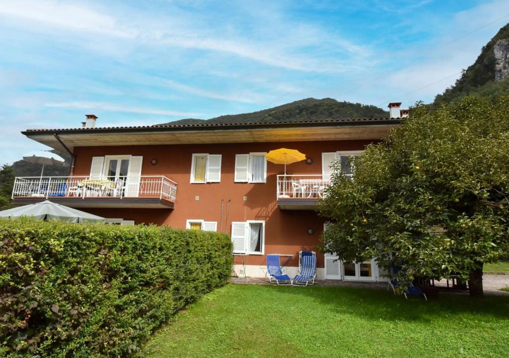 Vesta Apartment | Apartment Villa Laura by Interhome