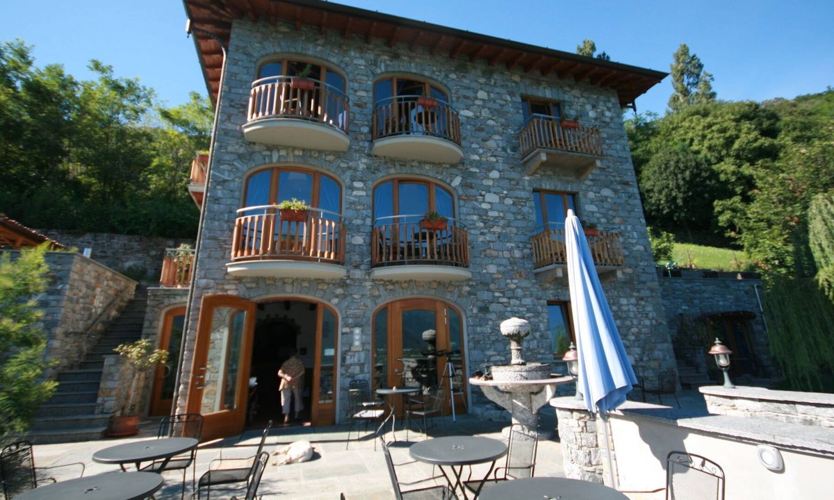 Aurogna Apartment | Apartment with a splendid view over Lake Come