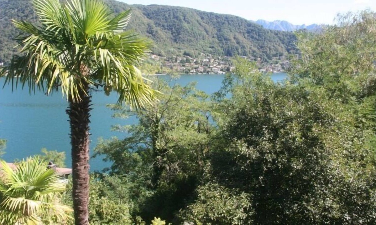 Montelago-San Gottardo Apartment | Apartment with magnificent views of Lake Lugano
