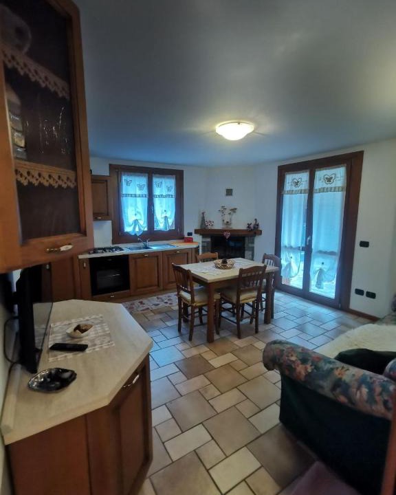 Vione House | APPARTAMENTO CORTAIOLO HOUSE