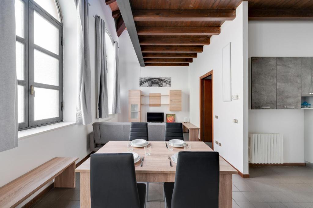 Aggregazione Rionale 1 Apartment | Appartamento La Quercia - Affitti Brevi Italia