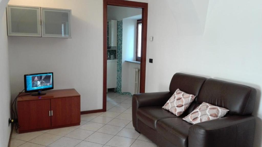 Cittiglio Apartment | Appartamento Le Cascate