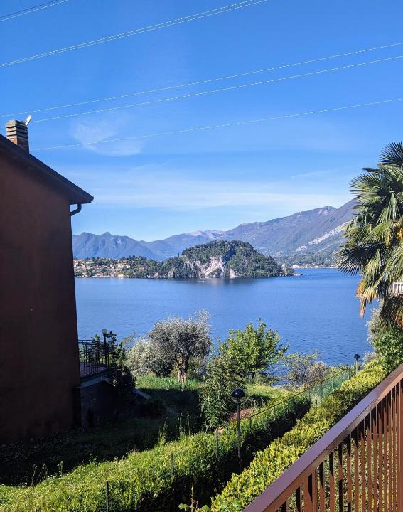 Fiumelatte Apartment | Appartamento Pinus Varenna