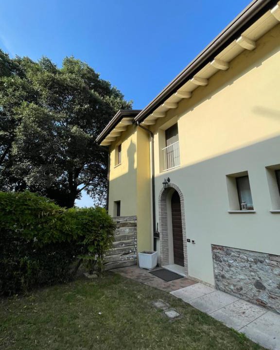 Monzambano House | B&B Il Melograno