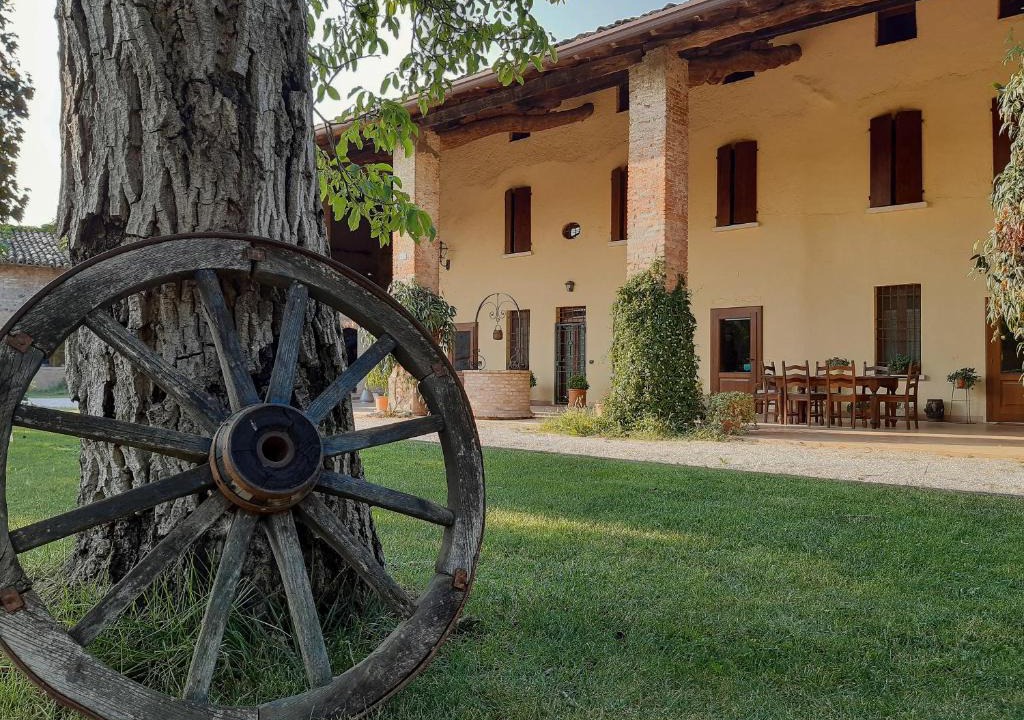 Montichiari Bed & Breakfast | B&B Santa Cristina