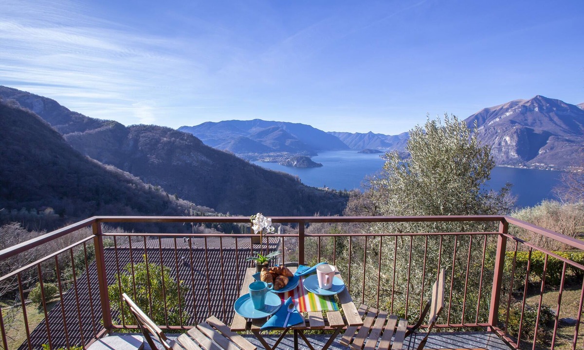 Perledo Apartment | Balcone di Perledo, Perledo, Italy