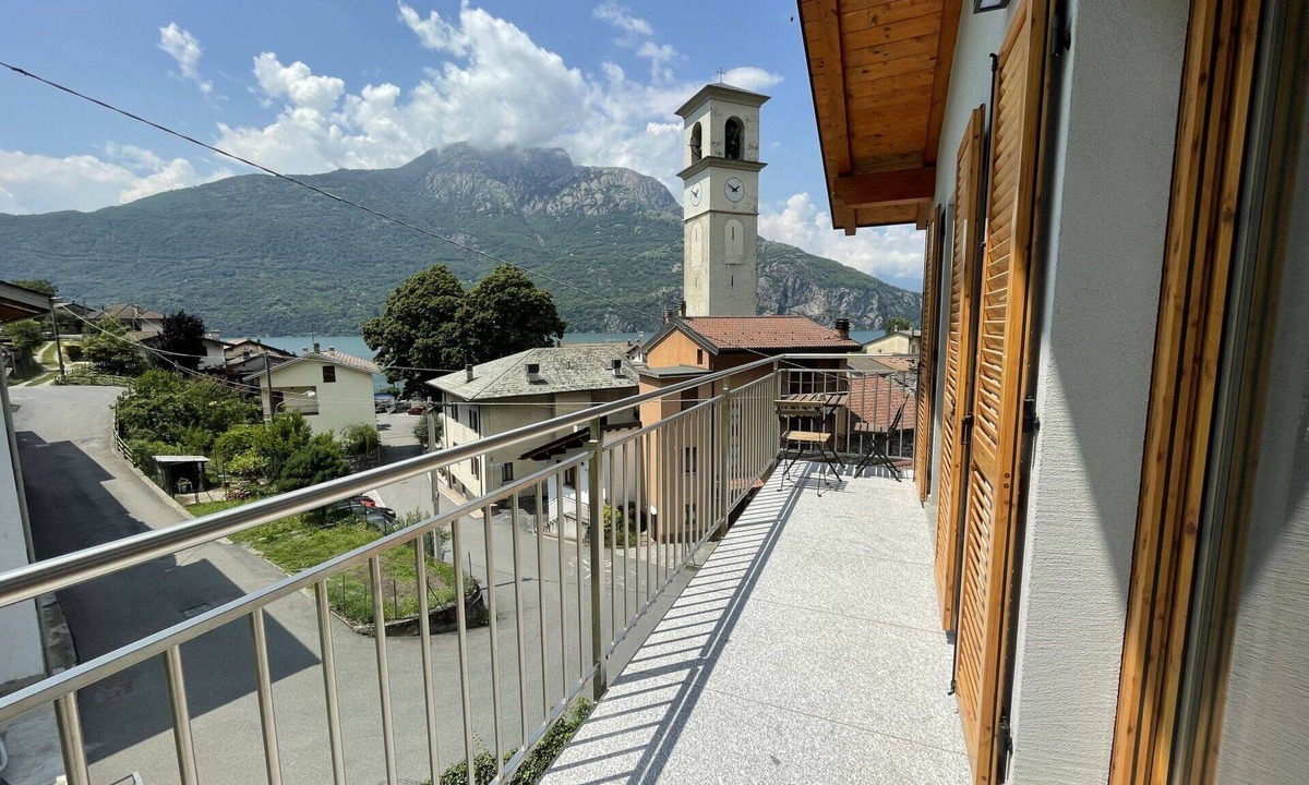 Verceia Apartment | Beautiful apartment for 8 people with WIFI, TV and patio