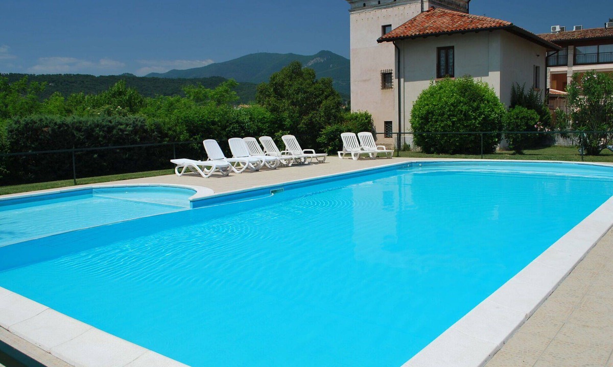 Cunettone Apartment | Beautiful apartment for 6 guests with WIFI, pool, A/C, TV, patio and pets allowed