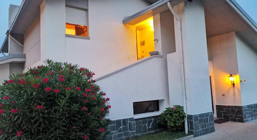 Sondrio Bed & Breakfast | Bed and breakfast ∙ 3 bedrooms ∙ 6 guests