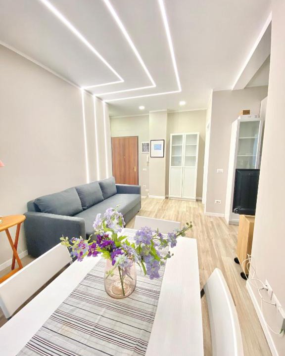 Crescenzago Apartment | Bella Milano