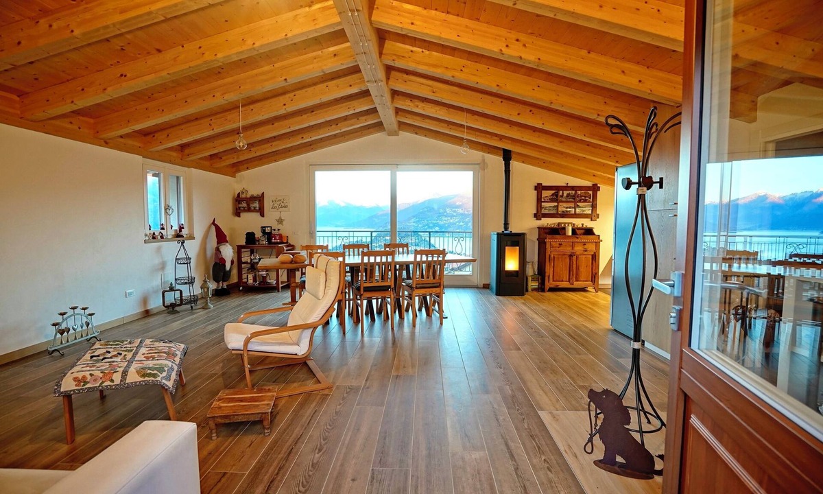 Bellagio House | BELLAGIO LES ETOILES detached house with garden, bbq, lake view, private parking