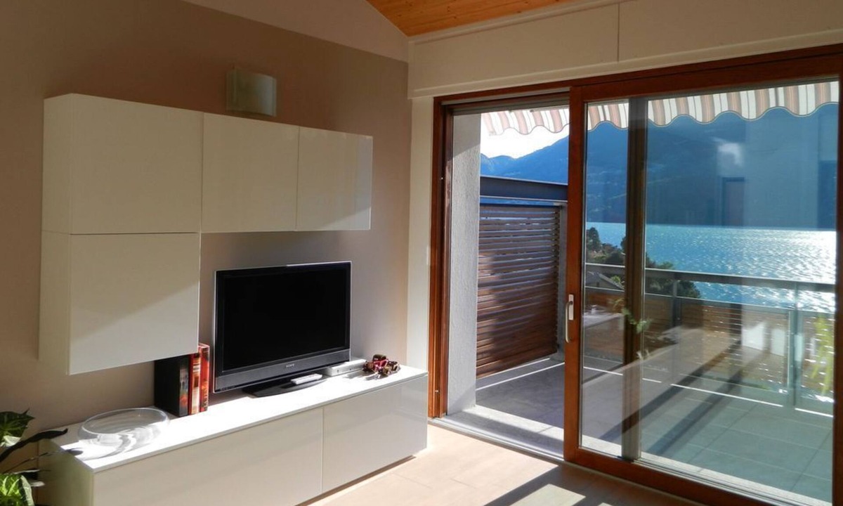 Dervio Apartment | BELLAVISTA GIULIA - Como lake - Swimming pool - Accommodation for 2