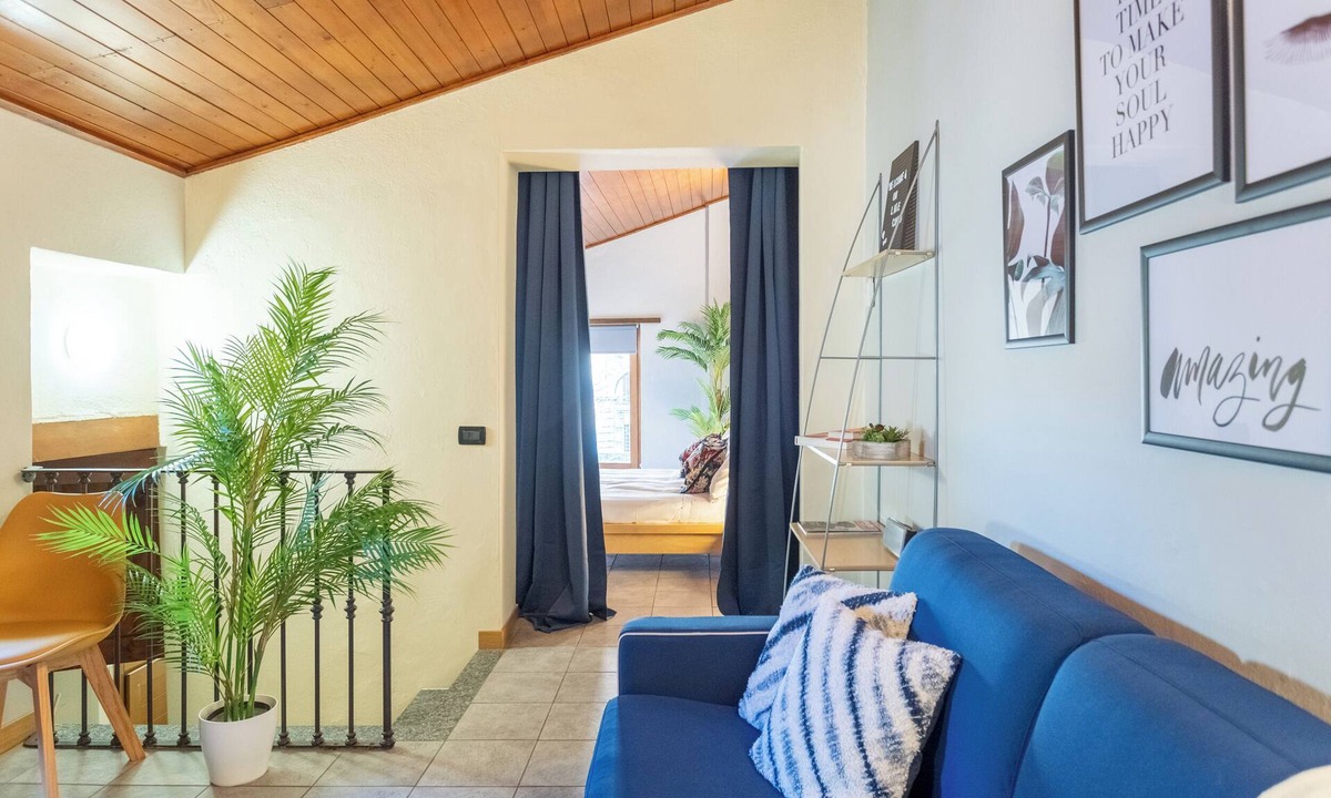 Como City Centre Apartment | Blue Attic Historical Como City Center