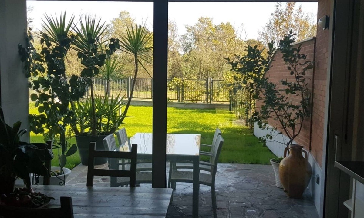 Peschiera Borromeo Apartment | Bright apartment with garden San Bovio [near Linate M4].