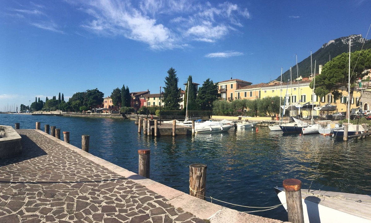 Bogliaco Apartment | Casa Bogliaco, on the old port of Bogliaco