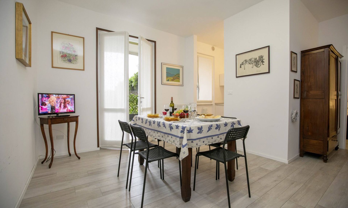 Desenzano del Garda Apartment | Casa Del Lago, Desenzano Del Garda, Italy