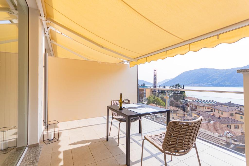 Campione d'Italia Apartment | Casa Elea Panoramic Attic in City Center
