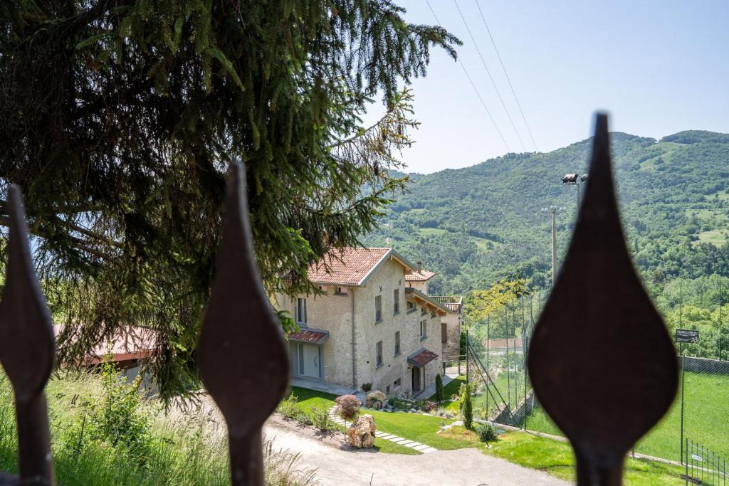 Vesio House | Casa in Campagna