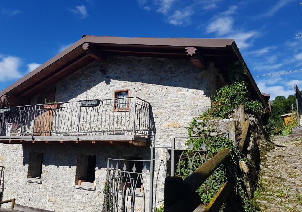 Gorno Apartment | CASA VAL DEL RISO