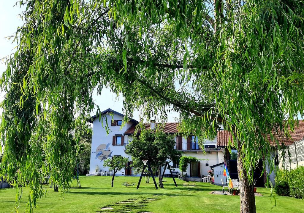 Castano Primo Apartment | Cascina al Ponte