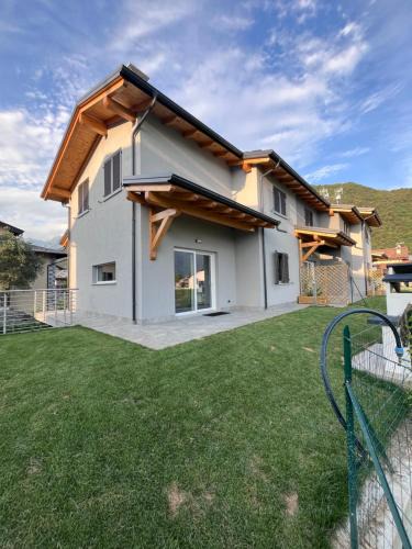 Dubino House | Case vacanza Colombaio a 10 min dal lago di Como