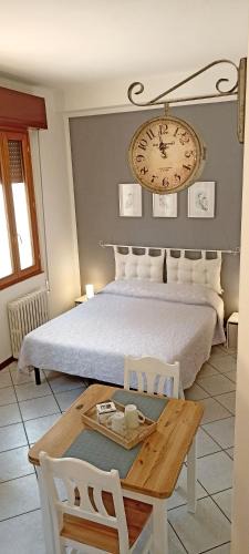 Old Town Apartment | Cecily's House