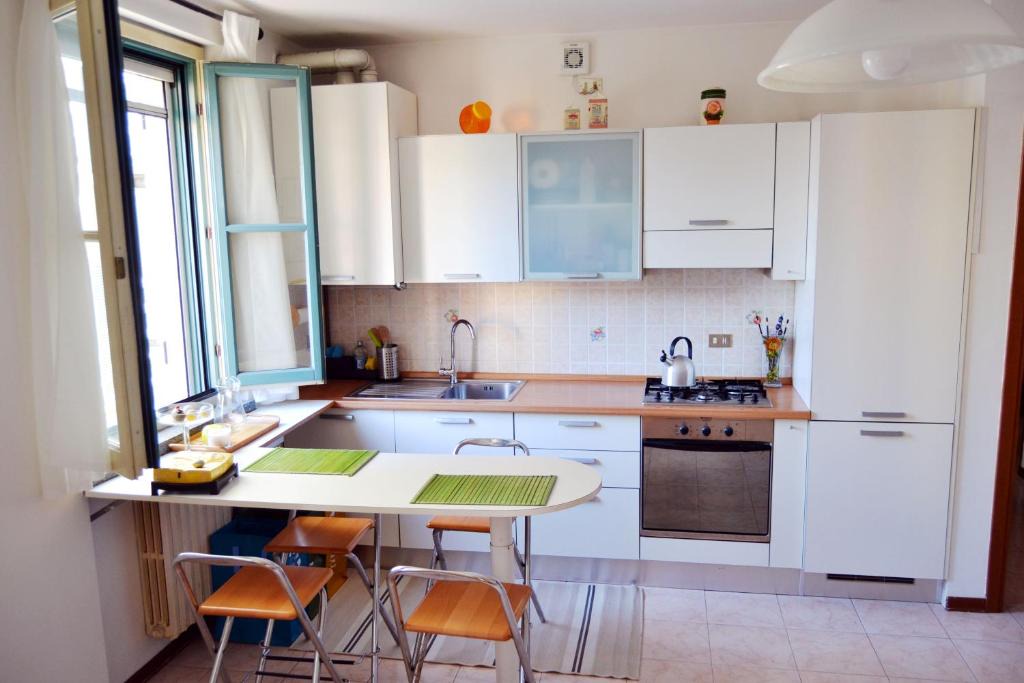 Turate Apartment | [Centro storico] Vulcano1, Bilocale strategico tra Milano, Como, fiere
