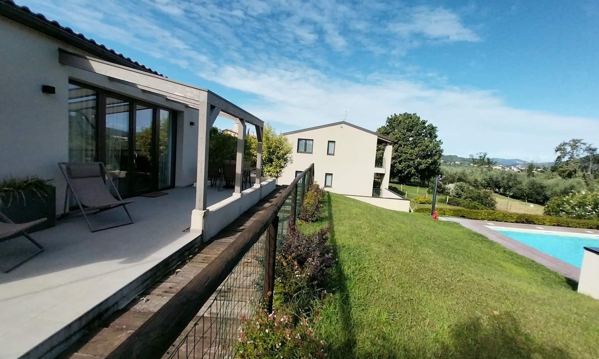Torbiato di Adro Ski Chalet | Chalet Pool - Apartment Franciacorta