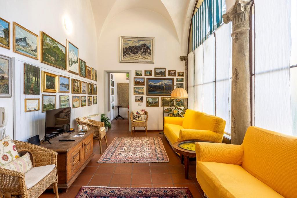 Brescia Antica Apartment | Charm and History in Brescia Center - Dogeshouse