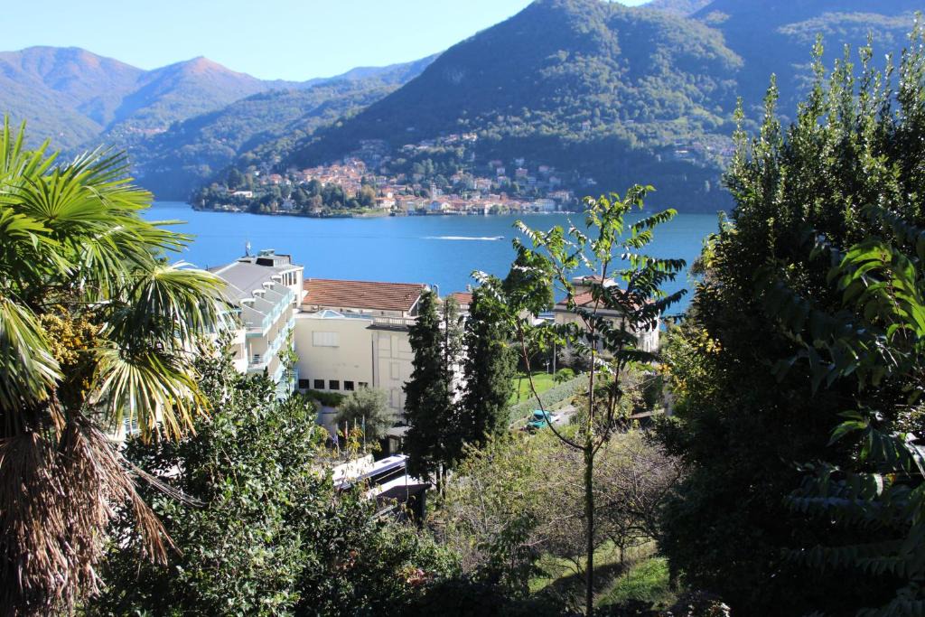 Moltrasio Villa | Charming Villa with Lake view in Moltrasio