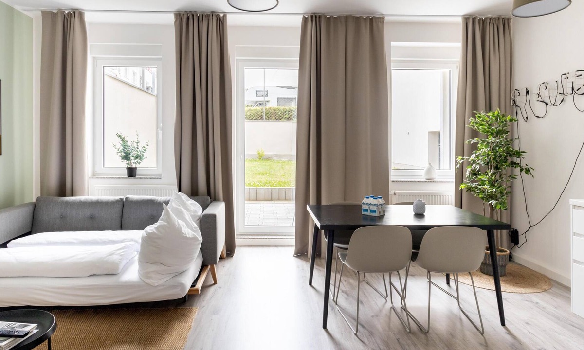 Kaßberg Apartment | Chemnitz Hartmannstr | One-Bedroom Suite + Terrace