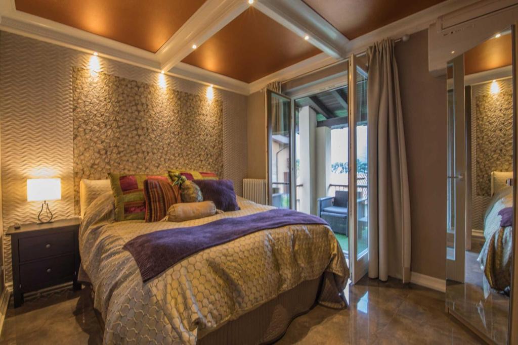 Limonta Apartment | Cimino Luxury Villas in Lake Como - Julia #1