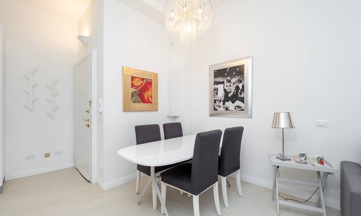 Fiera Apartment | CLASSY APARTMENT CITY LIFE FIERA MILANO3 guests 1 room 2 beds