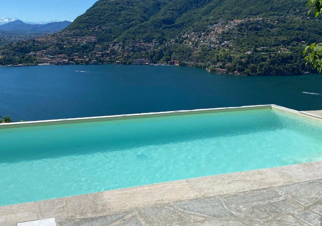 Blevio Villa | Como Lake astonishing view from Pool