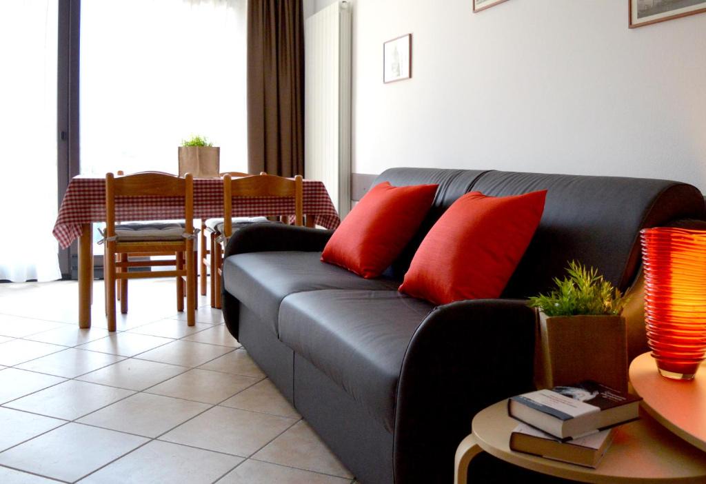 Cremeno Bed & Breakfast | Como's Lake Mountains B&B