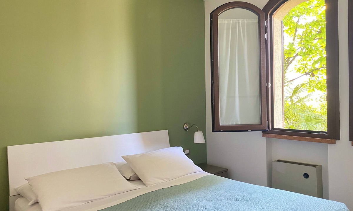 Colombare Apartment | Cozy three-room apartment JOLLY equipped with all comforts, with garden and terrace.