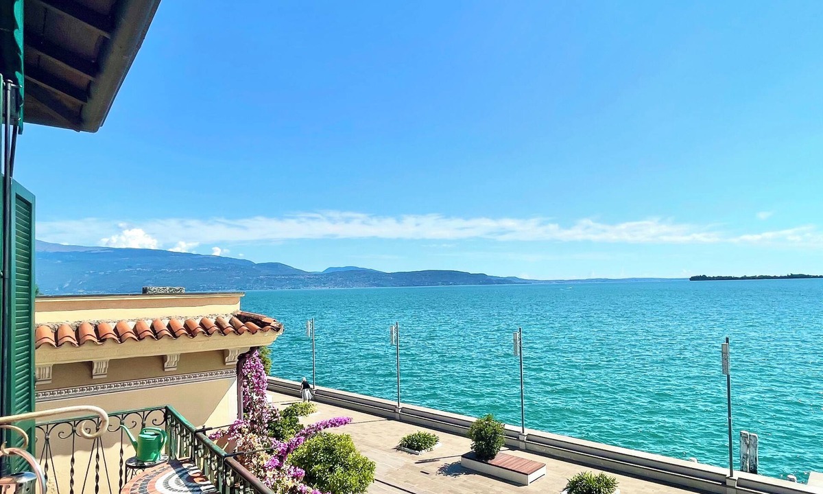 Morgnaga Apartment | ✨ D1MORA Riviera: an Art Nouveau dream on the Gardone Riviera lakefront ✨