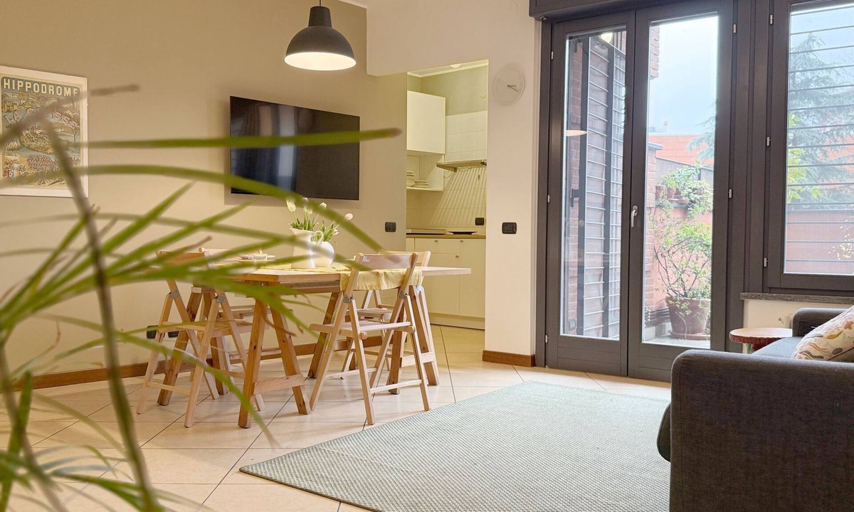 Precotto Apartment | Dimora Maddelena - 20 mins from Duomo