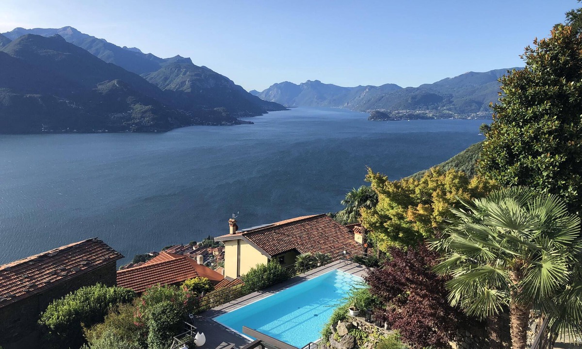 Semnago Villa | Exclusive country house with beautiful garden and breathtaking views
