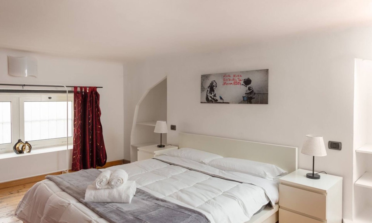 Porta Romana Apartment | Exclusive Loft Banksy in Porta Romana