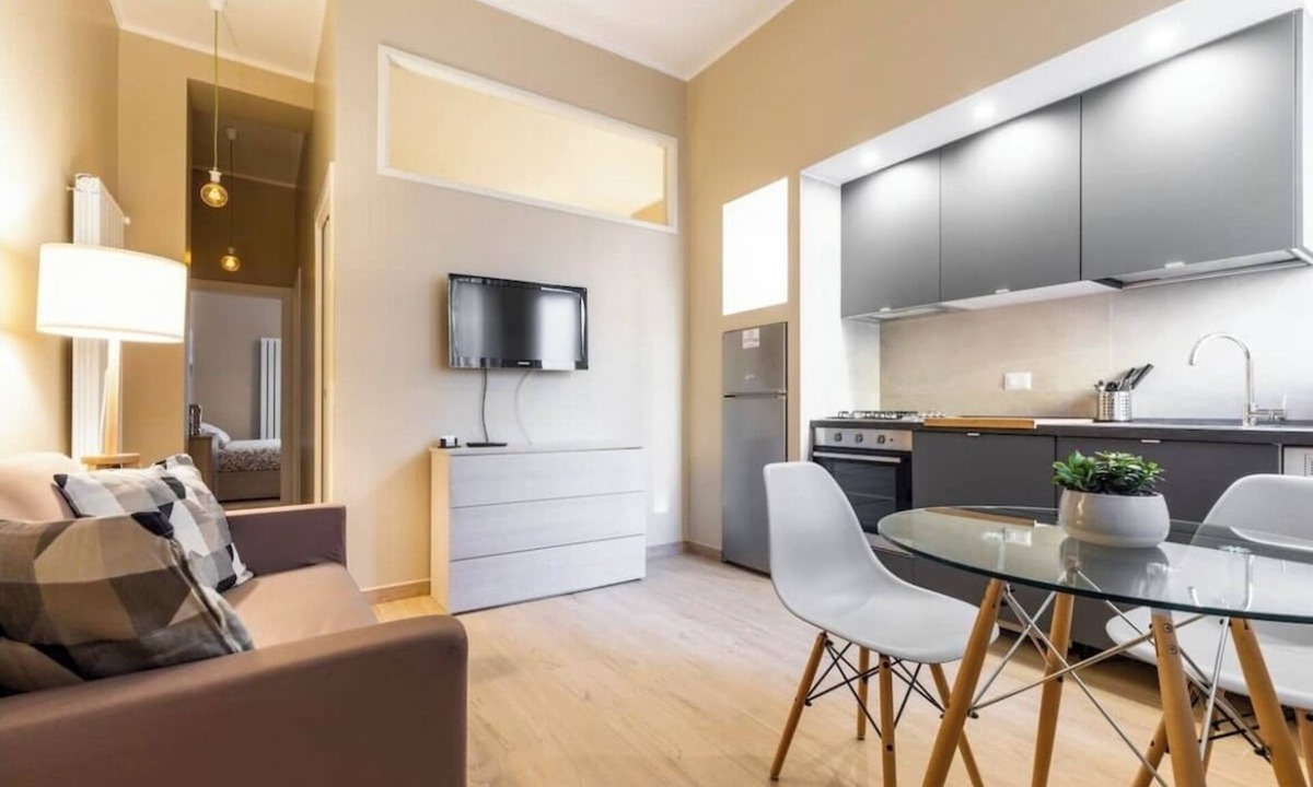 Milan Apartment | Fantoni Excelsior Milan City Netflix 6 people