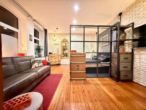 Burbach Apartment | Femo Ziegelei - tiny Loft - separater Eingang - Parkplatz