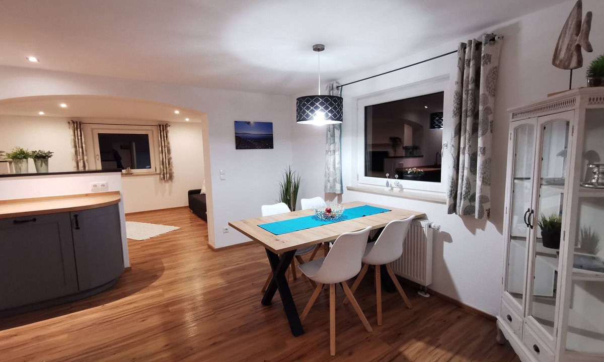 Chieming Apartment | Ferienwohnung Chiemseeliebe