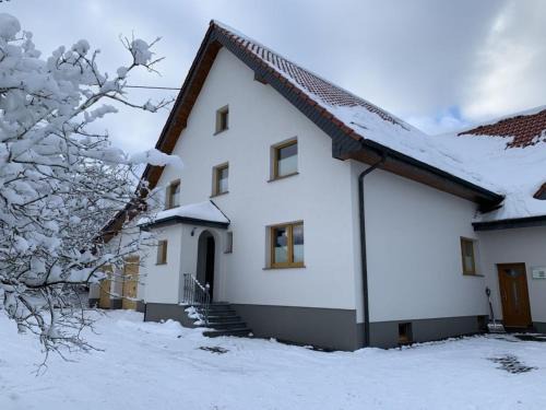 Hellenthal House | Ferienwohnung Eifelhöhe Pützer
