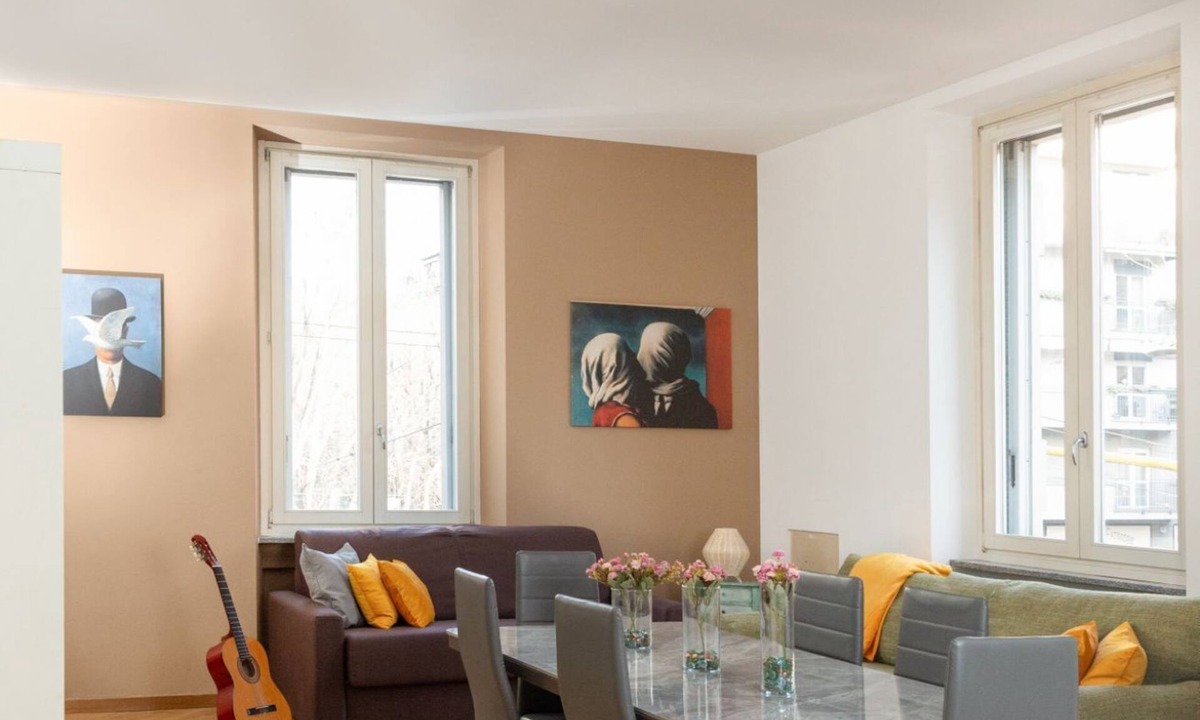 Bullona Apartment | FREE PARKING Exclusive apartment Magritte Style