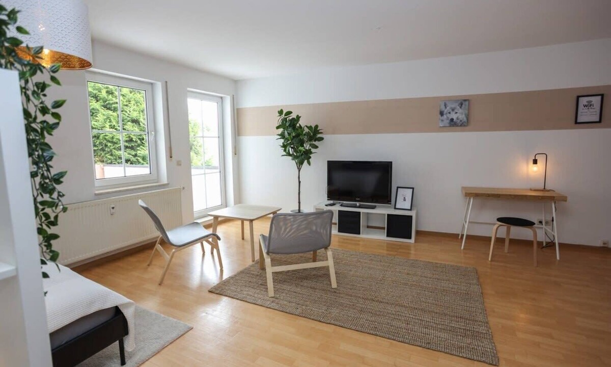 Eisenach Apartment | ★ FULL HOUSE Studios | Royal Deluxe Apartment ★