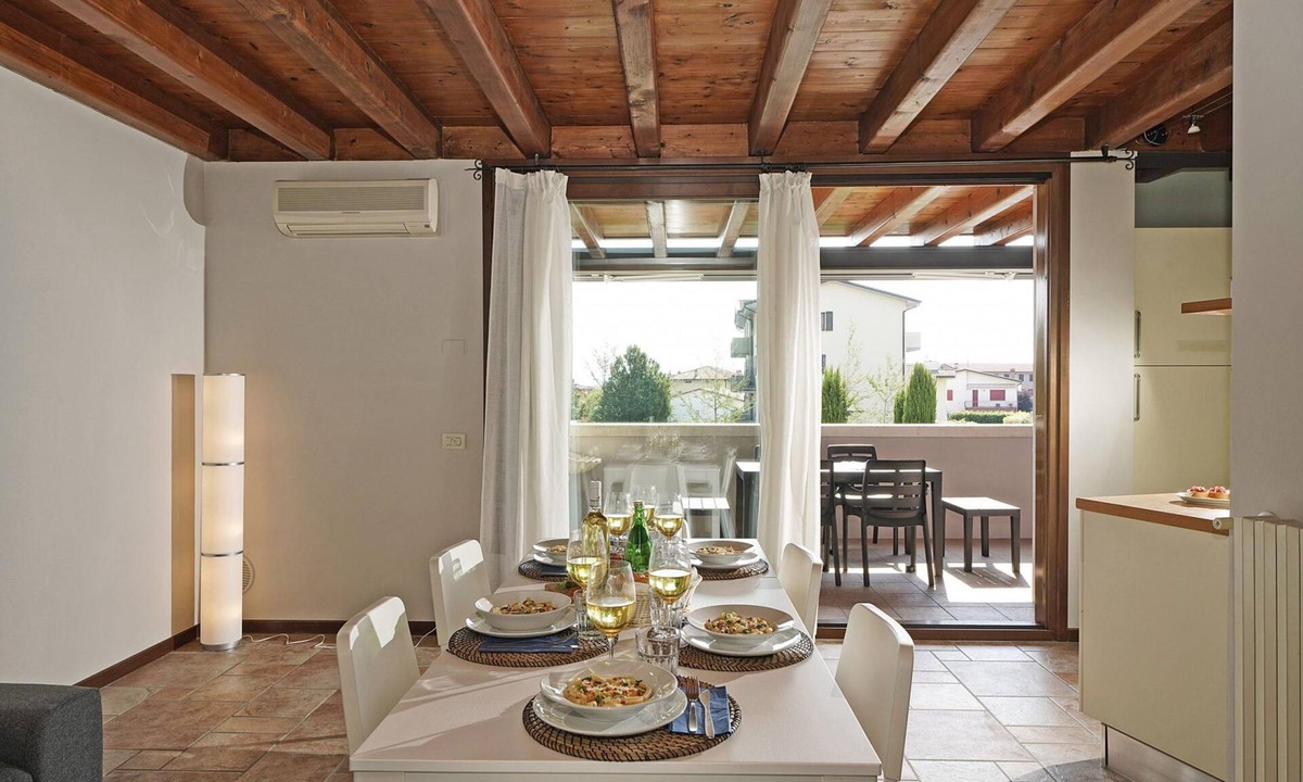 Rivoltella Apartment | Garofano P1 9 by Wonderful Italy