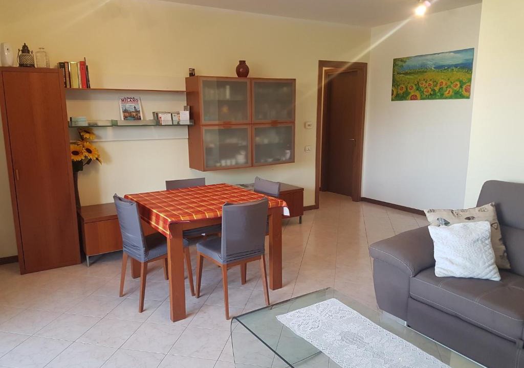 Lorenteggio Apartment | Gonin Apartment