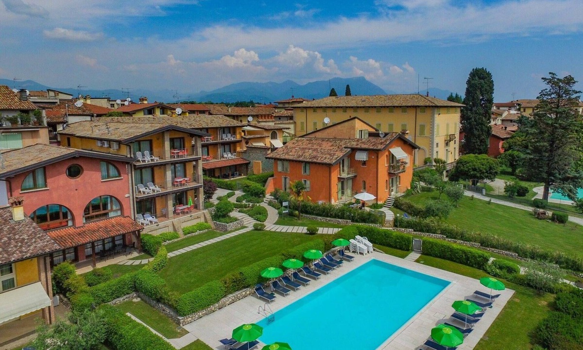 Moniga del Garda Apartment | Holiday apartment Moniga del Garda for 1 - 6 persons with 2 bedrooms - Holiday apartment in one or m