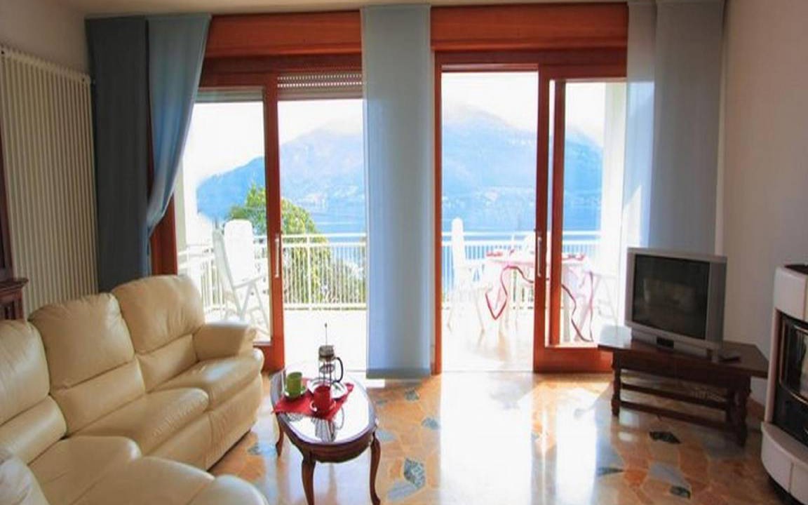 Vignola Apartment | Holiday apartment Cremia for 1 - 8 persons with 4 bedrooms - Holiday apartment